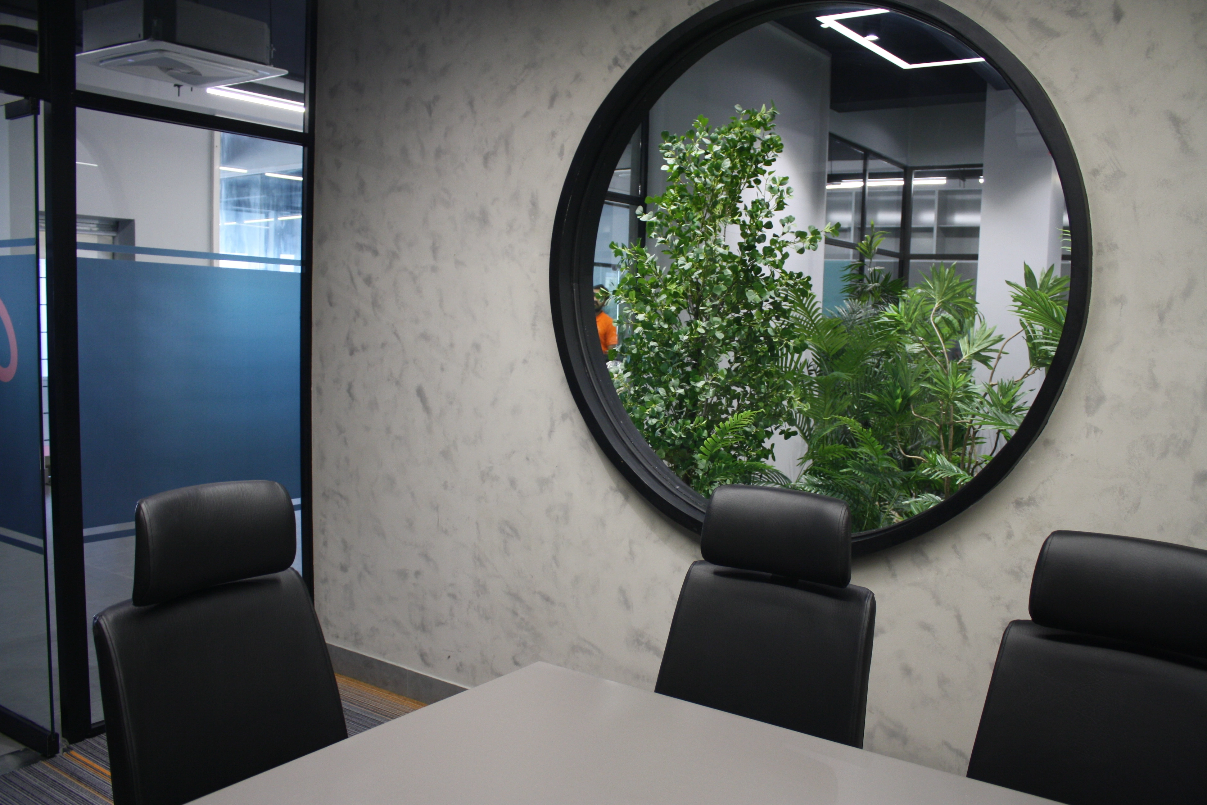 Board room lighting detail